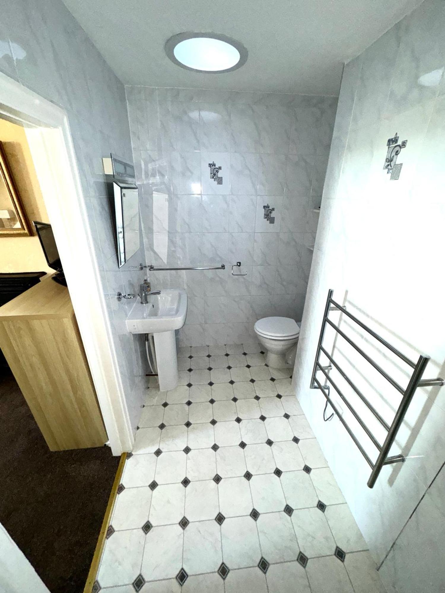 Ashfield Guesthouse Douglas Eksteriør billede